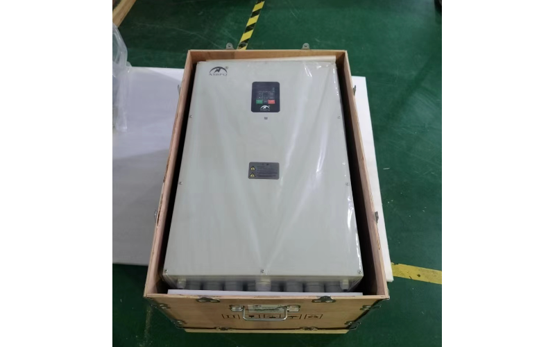 粉尘多的工厂用哪种变频器合适？